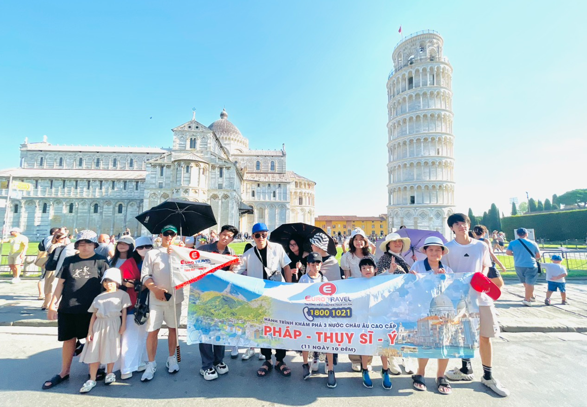 Du khách EuroTravel trải nghiệm tour Pháp - Thụy Sĩ - Ý.png